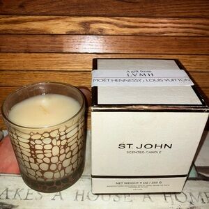 St. John Candle with Cream & Brown Pattern 9 Oz. Floral Pink Jasmine